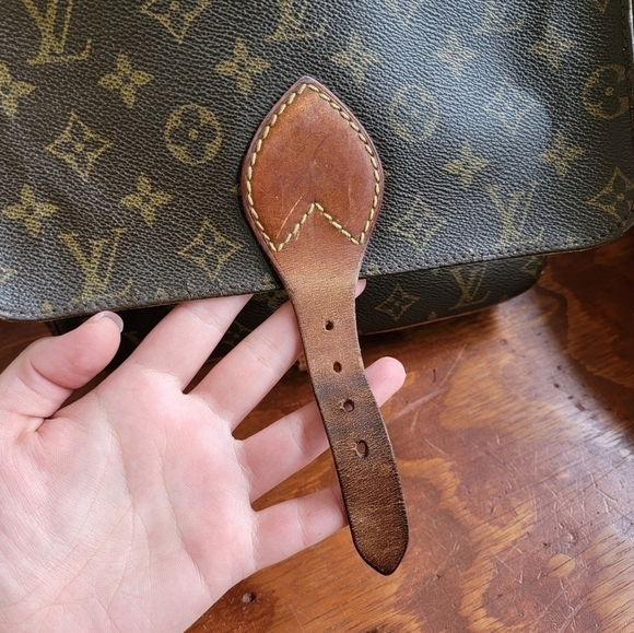 Auth Louis Vuitton Vintage 1986 Monogram Cartouchiere Crossbody Bag - Picture 6 of 16